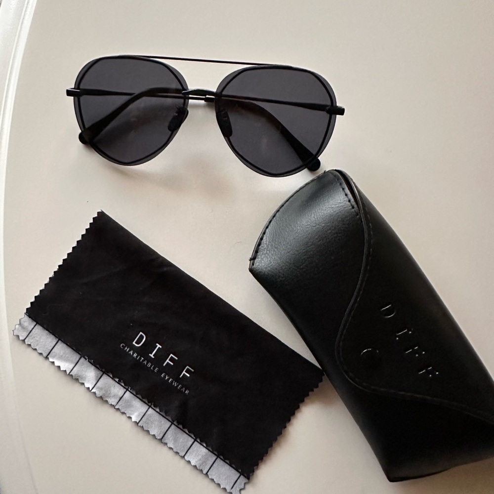 DIFF Black Aviator Sunglasses 63mm